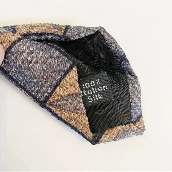 Bugatti Men’s Brown Blue Diamond Print Silk Tie - Picture 3 of 4